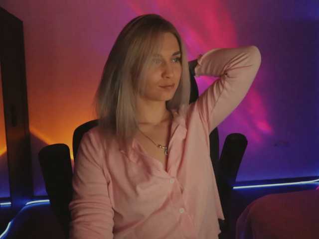 BlackMonro live cam on BongaCams