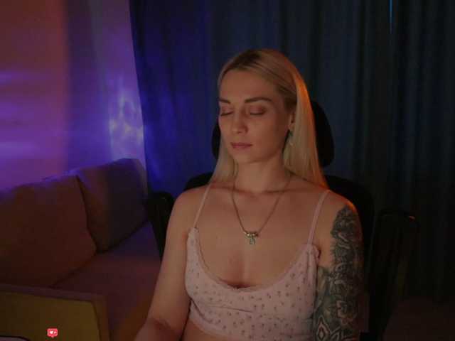 blackmonro cam belle