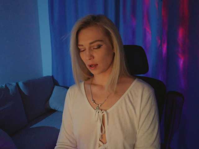 BlackMonro live cam on BongaCams