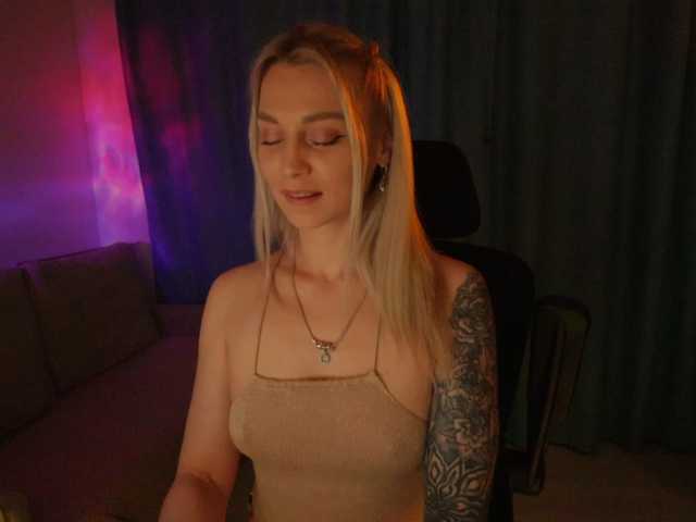 BlackMonro live cam on BongaCams