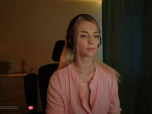 DigitalAlexa webcam
