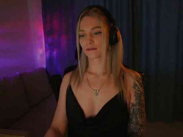 BlackMonro Sex Cam Show