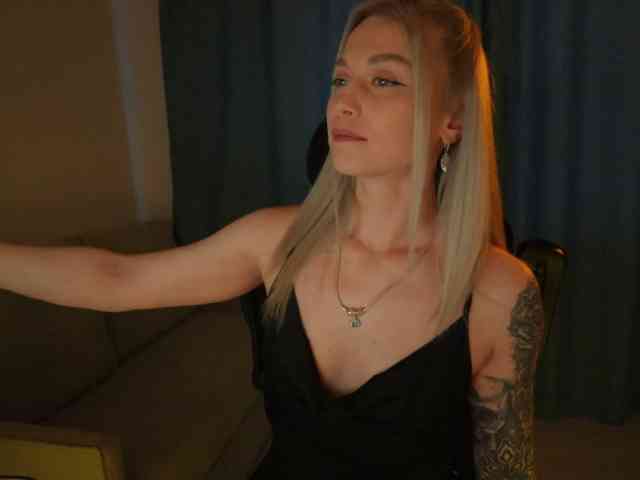 BlackMonro Sex Cam Show