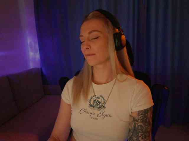 BlackMonro Sex Cam Show