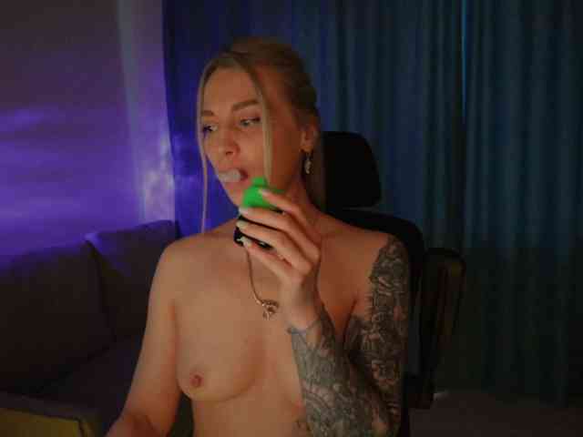 DigitalAlexa webcam