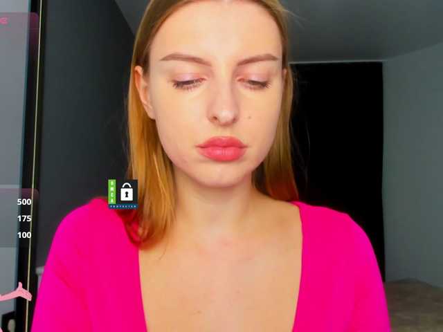 PinkPanterka live cam preview