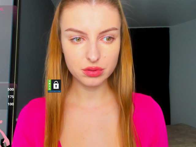 PinkPanterka live cam preview