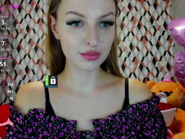 MissFentasy1 live cam on BongaCams