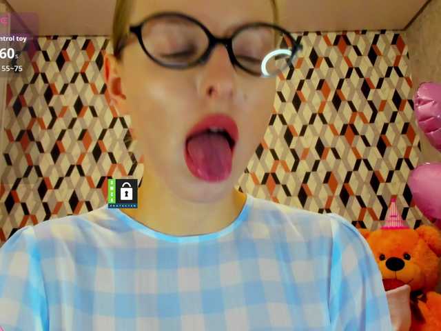 MissFentasy1 live cam on BongaCams