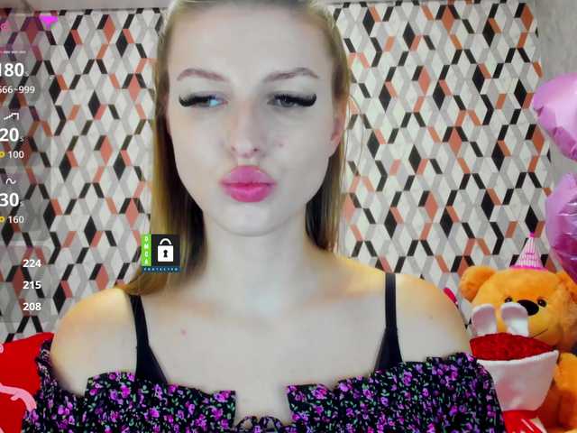 MissFentasy1 live cam on BongaCams