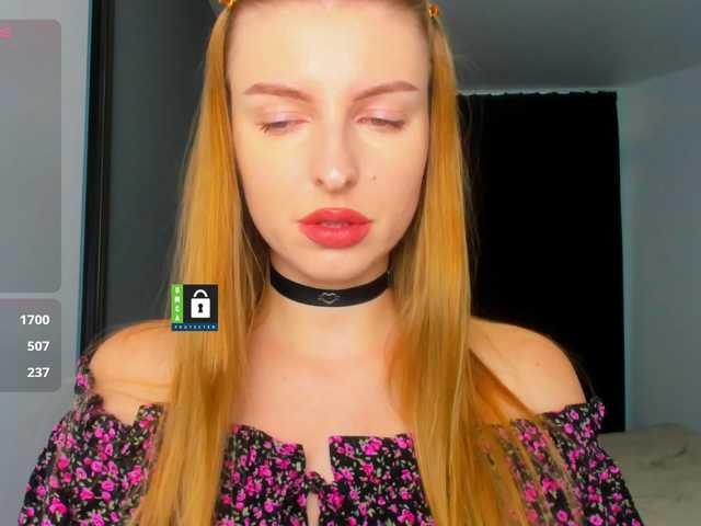 PinkPanterka live cam preview