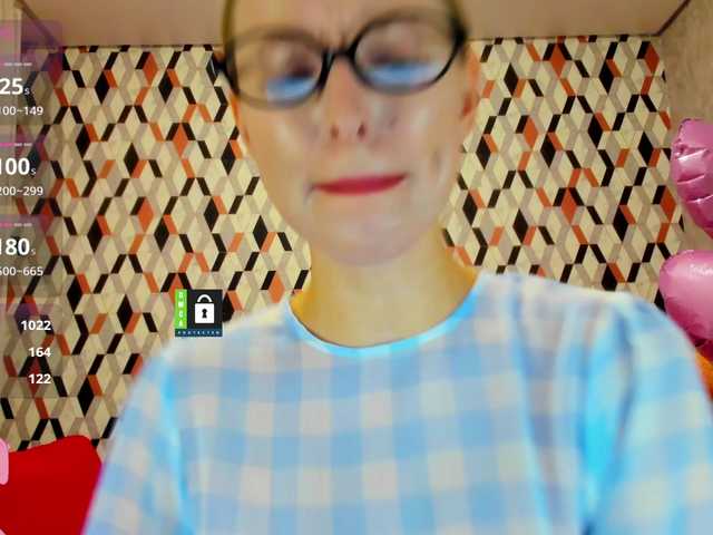 PinkPanterka live cam preview