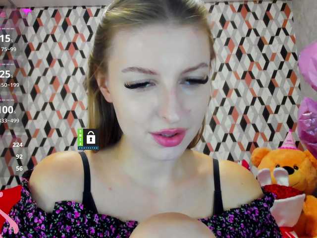 MissFentasy1 live cam on BongaCams