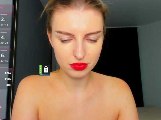 PinkPanterka live cam preview