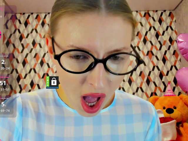 MissFentasy1 live cam on BongaCams