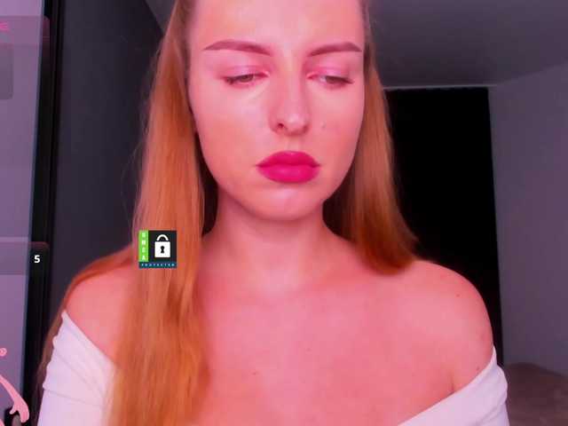 PinkPanterka live cam preview
