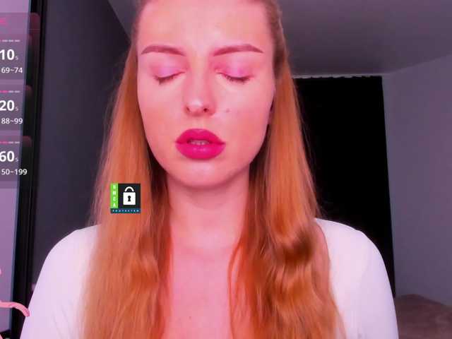 PinkPanterka live cam preview