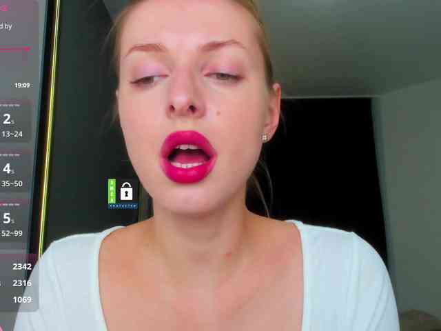 PinkPanterka webcam