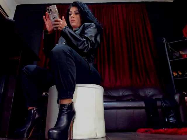 puffyllove live cam on BongaCams