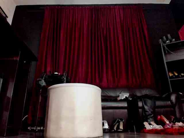 MissPuffyllove webcam