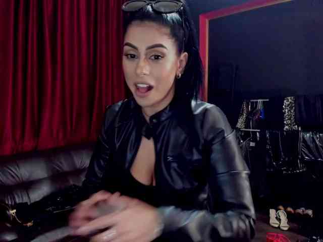 MissPuffyllove webcam