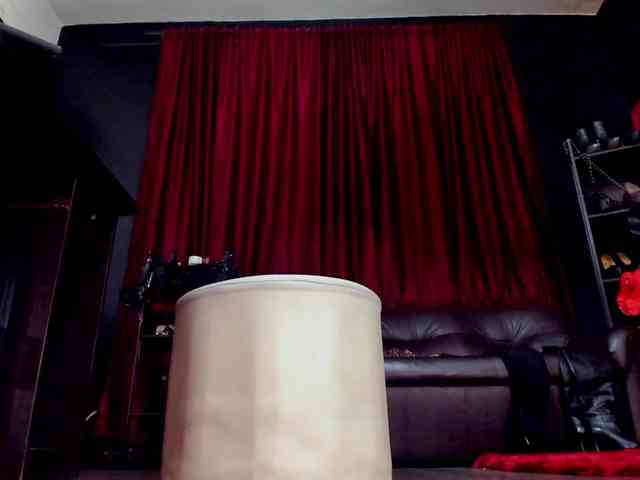 MissPuffyllove webcam