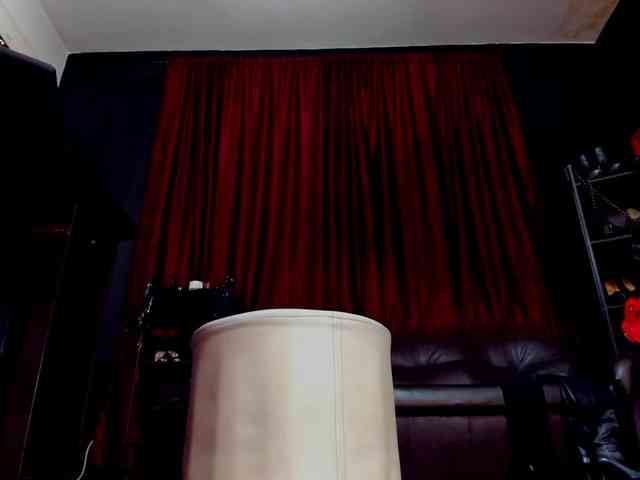 MissPuffyllove webcam