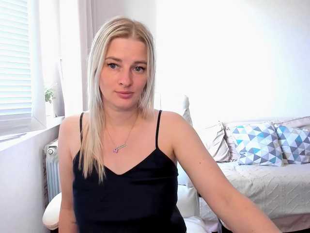 Sashanew77 live cam on BongaCams