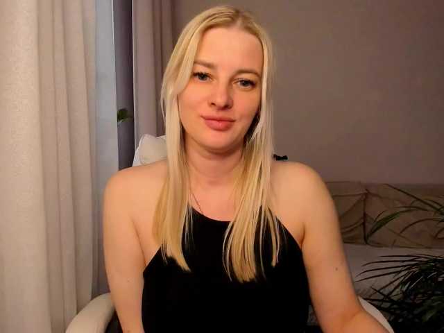 Sashanew77's BongaCams show and profile