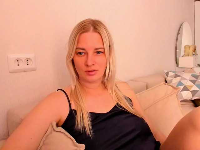 Princessa_ya live webcam show