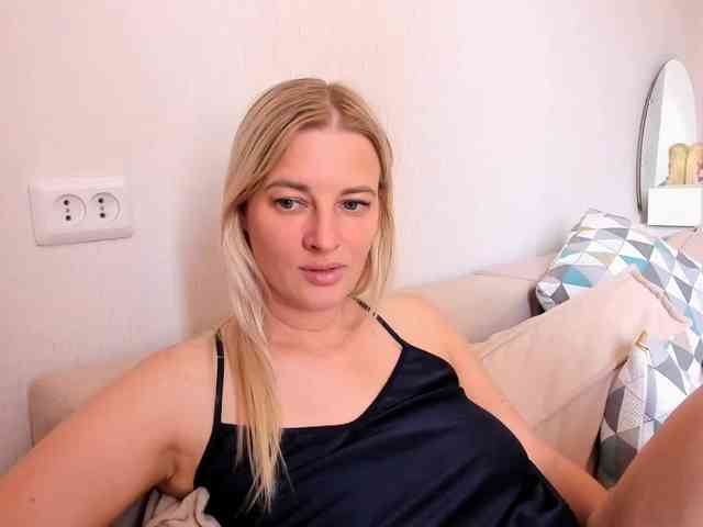 Princessa_ya webcam