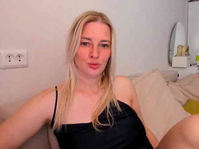 Princessa_ya webcam