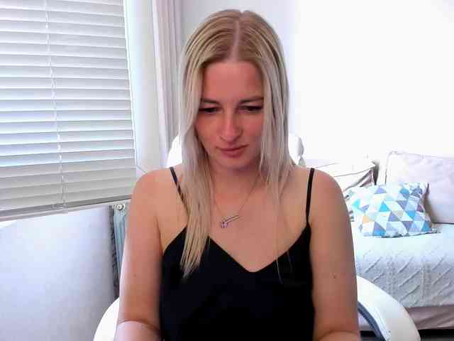 Princessa_ya webcam