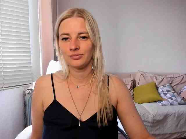Princessa_ya webcam