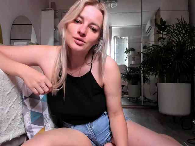 Princessa_ya webcam