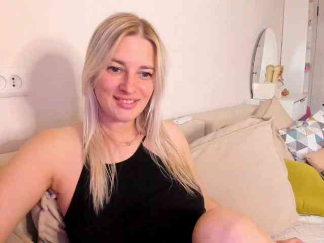Princessa_ya webcam