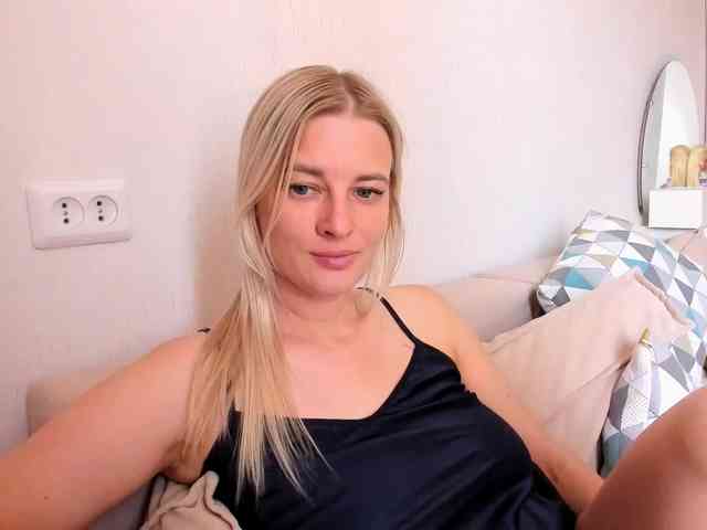 Princessa_ya webcam