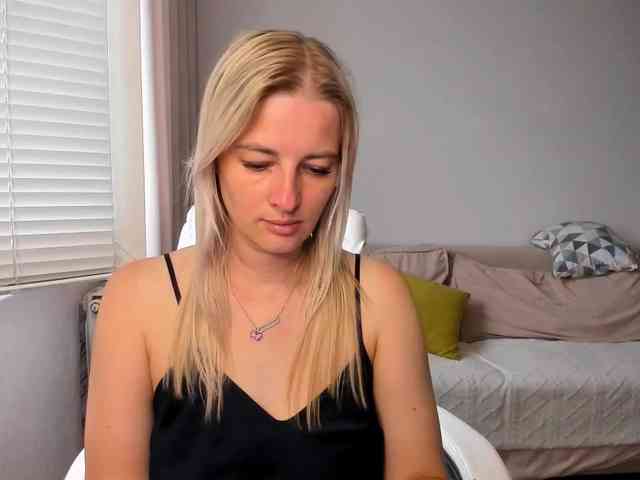 Princessa_ya webcam