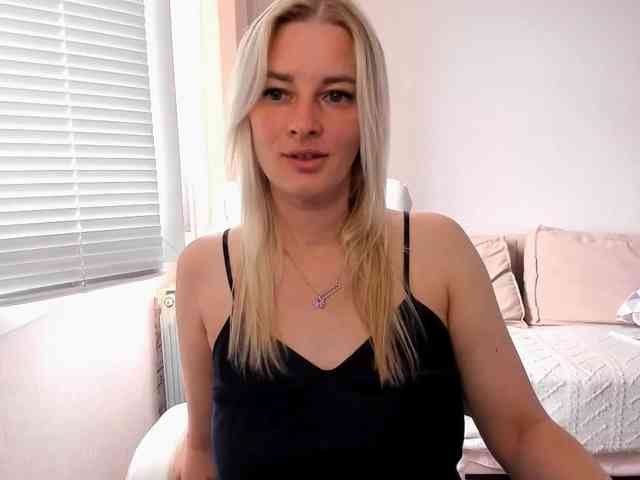 Princessa_ya webcam