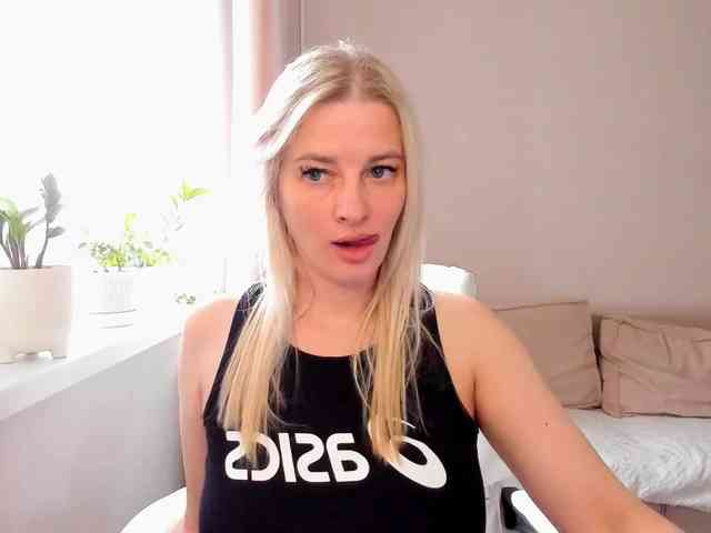 Princessa_ya webcam