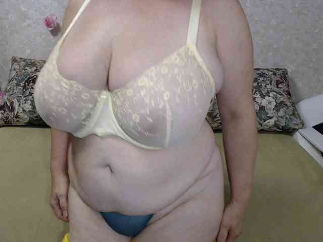 hugenipple webcam