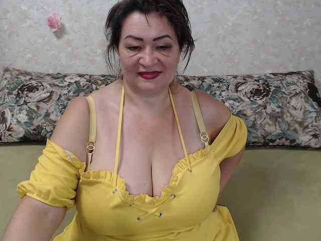 hugenipple webcam