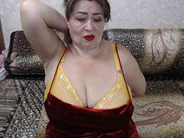 hugenipple webcam