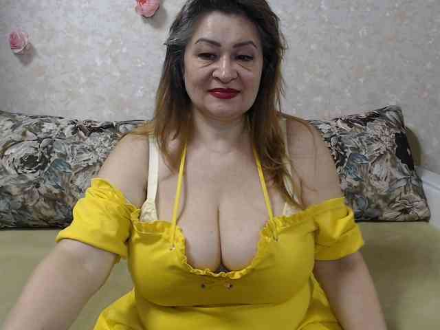 hugenipple webcam