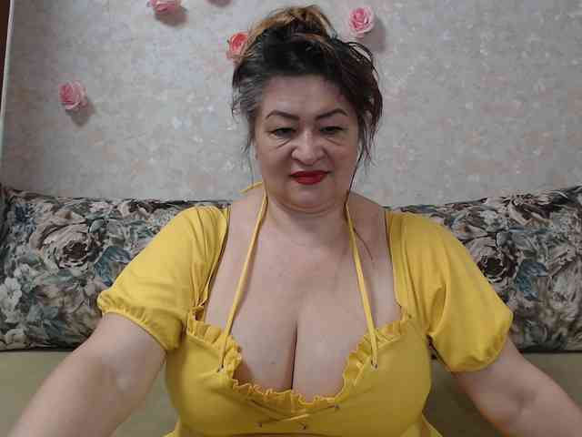 hugenipple webcam