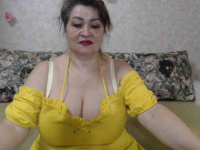 hugenipple webcam