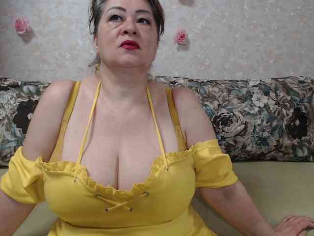 hugenipple webcam