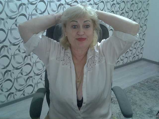 helen88888 live cam on BongaCams