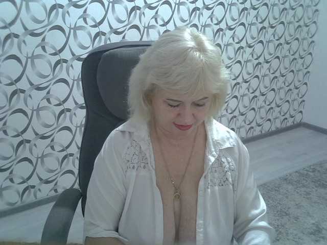 helen88888 live cam on BongaCams
