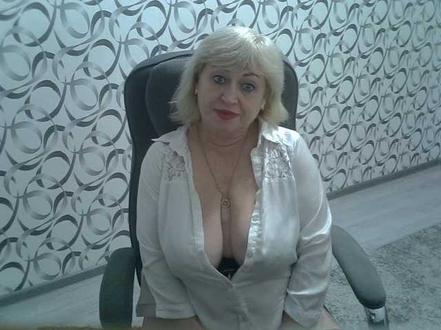 helen88888 live cam on BongaCams